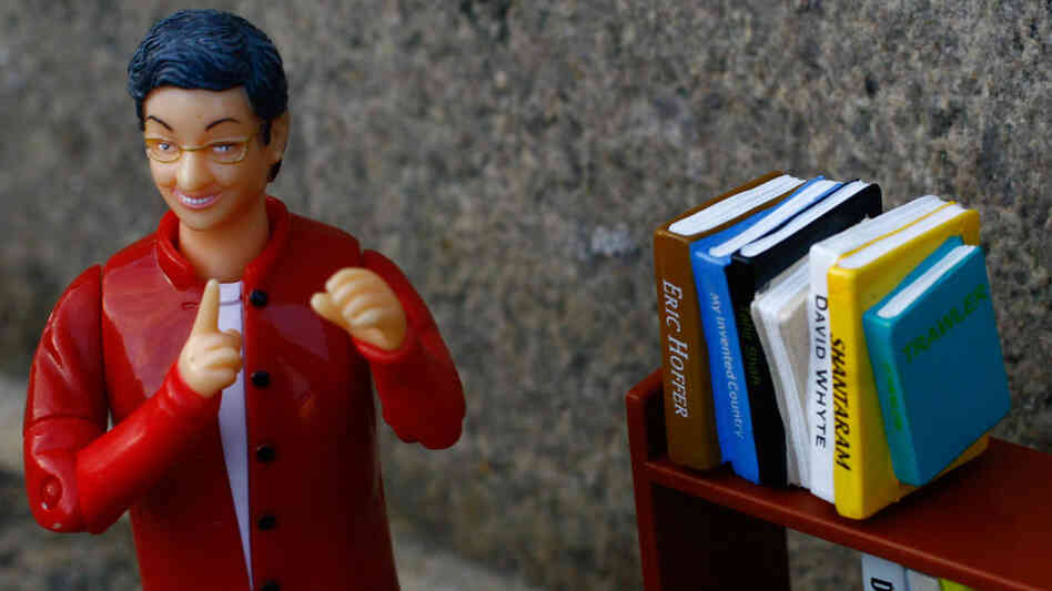 Nancy Pearl In Her Library