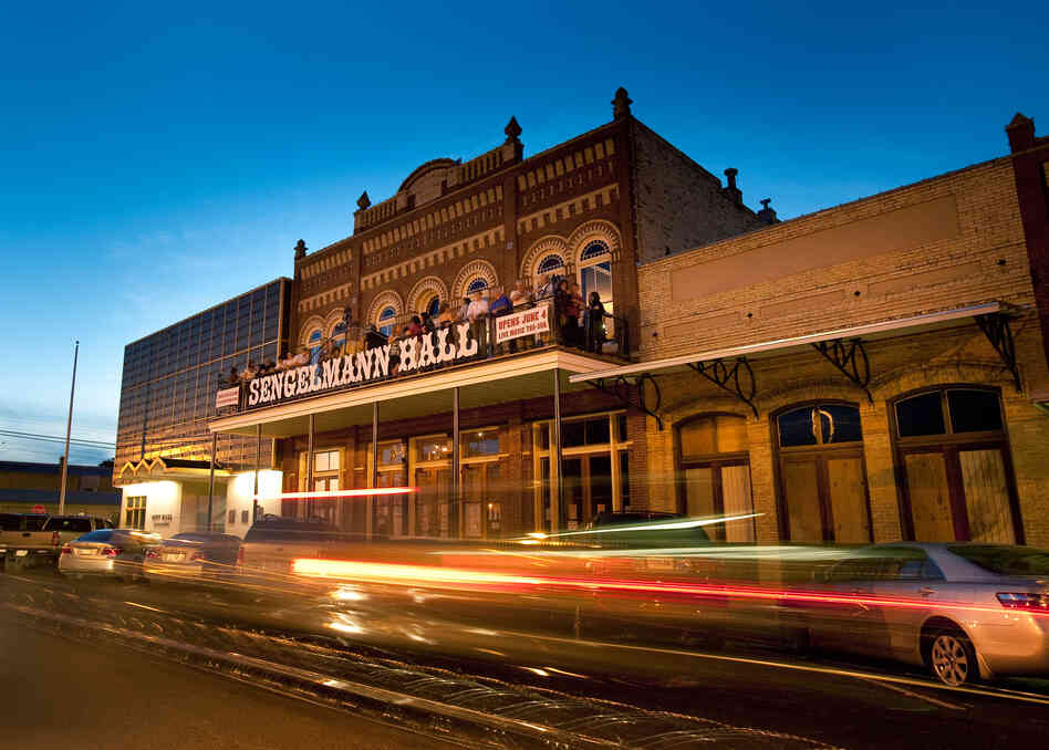 Sengelmann Dance Hall, 2009 Sengelmann Dance Hall, 2009