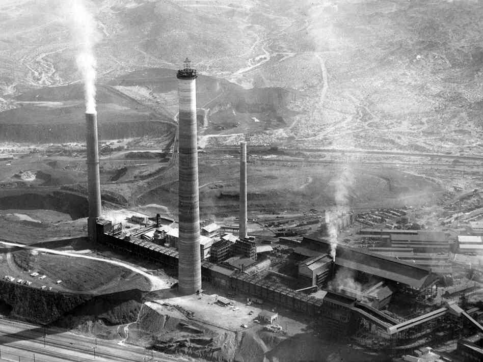 Aerial view of the Asarco plant in El Paso, Texas, in 1985. Aerial view of the Asarco plant in El Paso, Texas, in 1985.