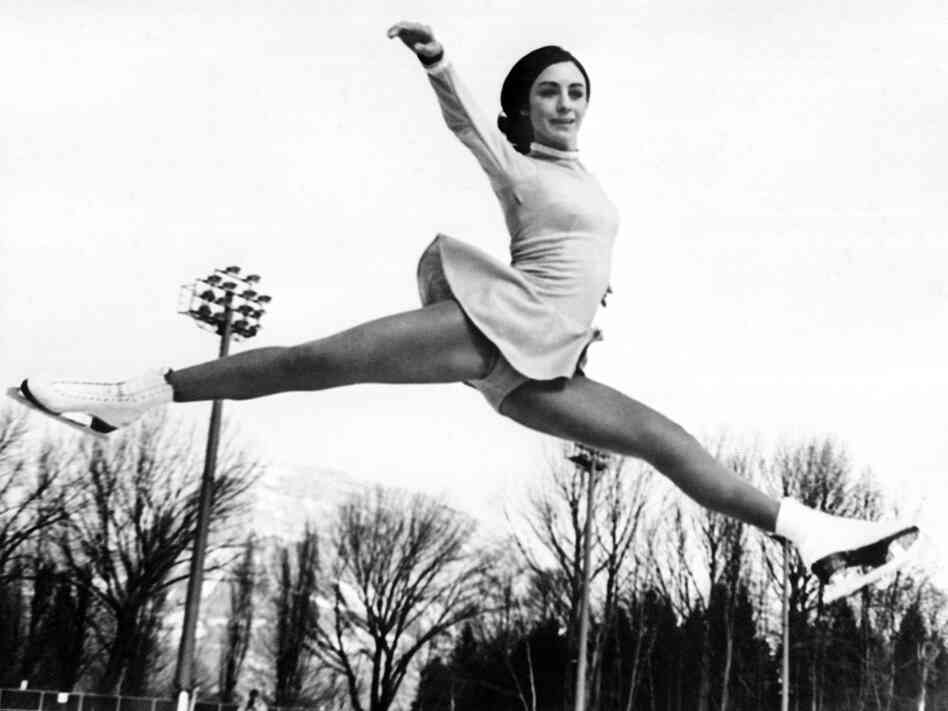 Peggy Fleming set a new standard for grace and beauty in skating. Peggy Fleming set a new standard for grace and beauty in skating.