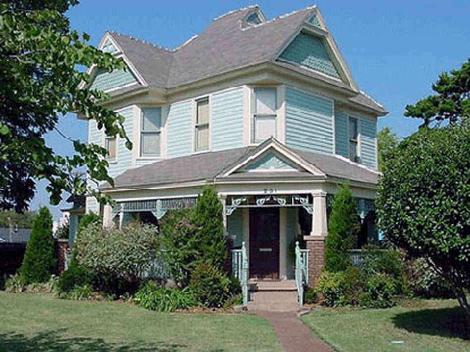 The Mary Abbott House in Norman, Okla. The Mary Abbott House in Norman, Okla.