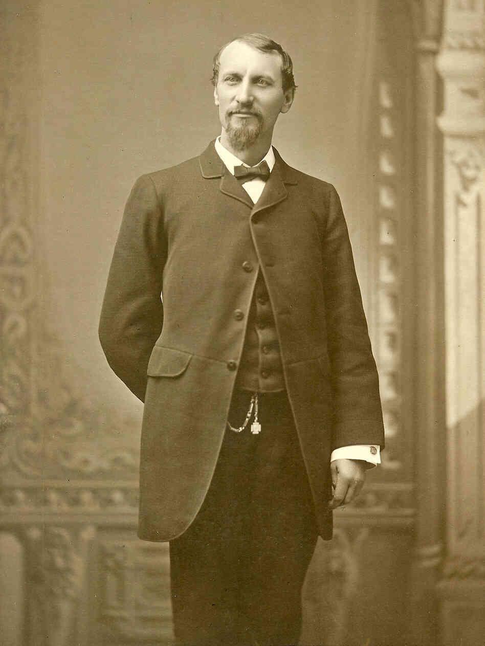 Fred Harvey set an impeccable standard for service and quality. Fred Harvey set an impeccable standard for service and quality.