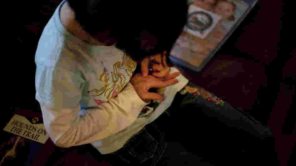 Isabelle picks at her hands Isabelle picks at her hands