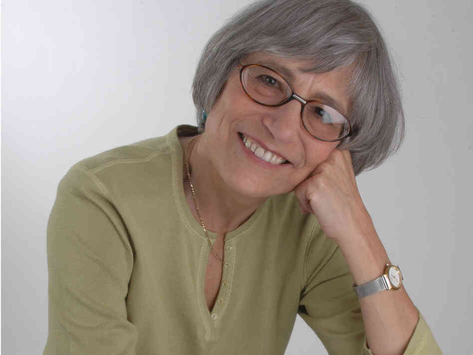 Linda Gordon wrote "Dorothea Lange: A Life Without Limits."