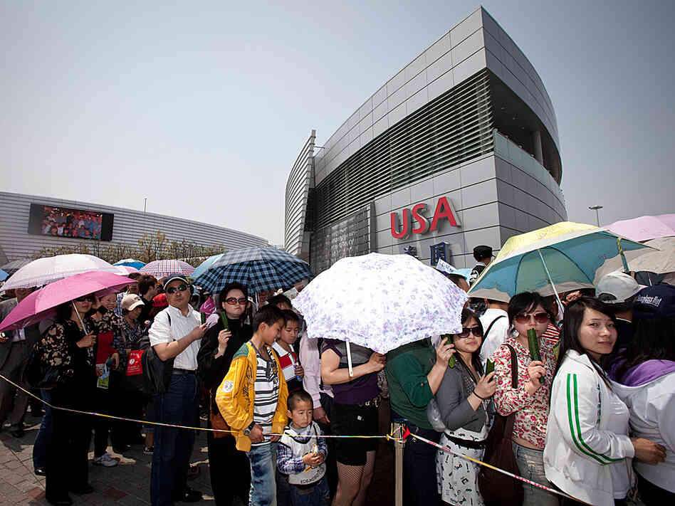 Visitors to Shanghai's World Expo