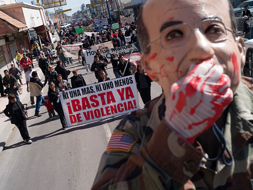 People protest the violence in Juarez.