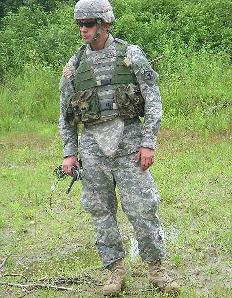 Al Dikcis died in early March in Afghanistan. Al Dikcis died in early March in Afghanistan.