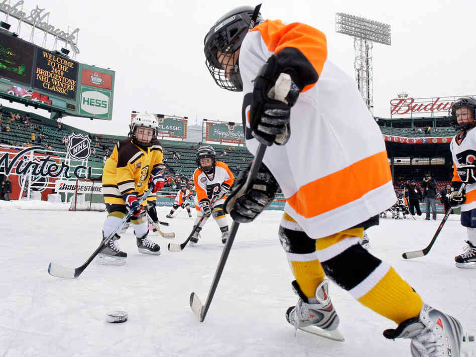 Youth teams play before the New Year's Day Winter Classic NHL hockey game.