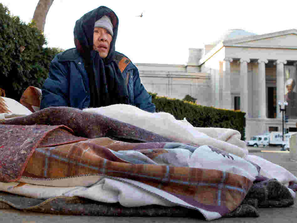 Homeless woman Nga Thi Buscall