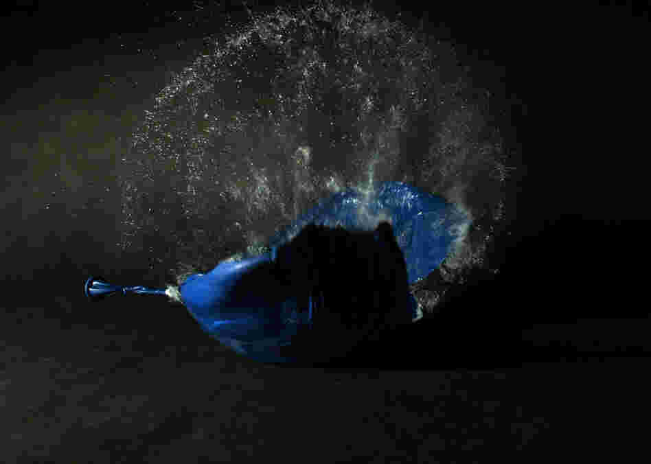 balloon popping with water inside