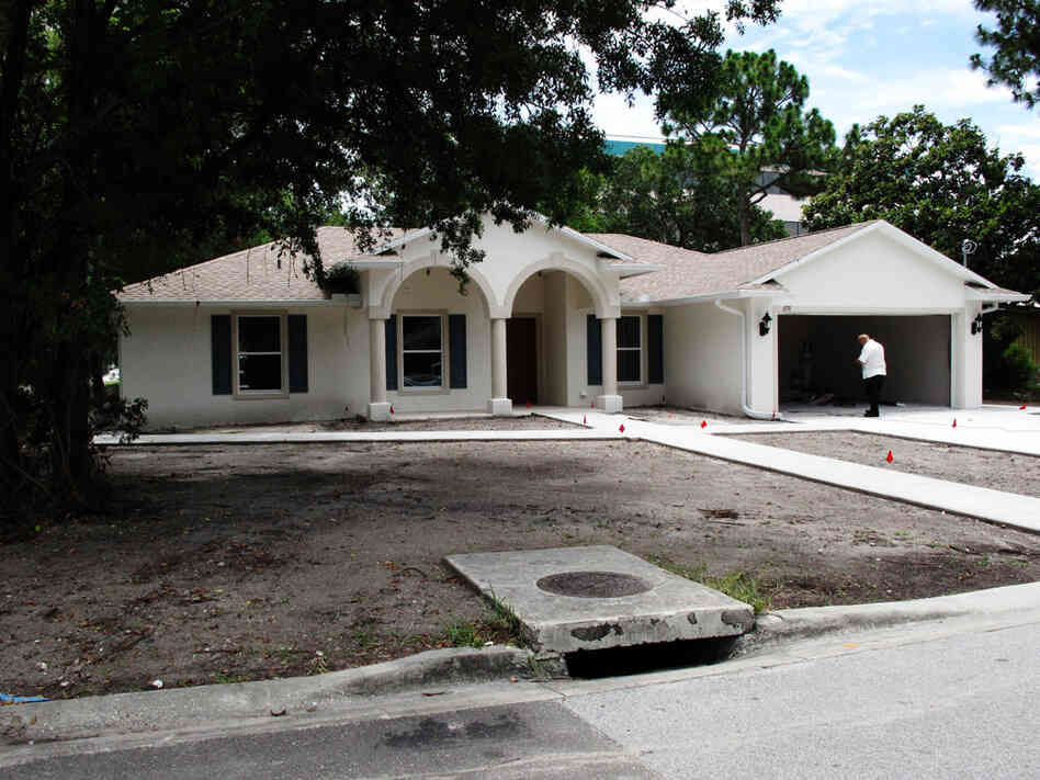 New Millennial Homes designed this ranch house for Jim and Cheryl Waggoner in Tampa Bay, Fla.