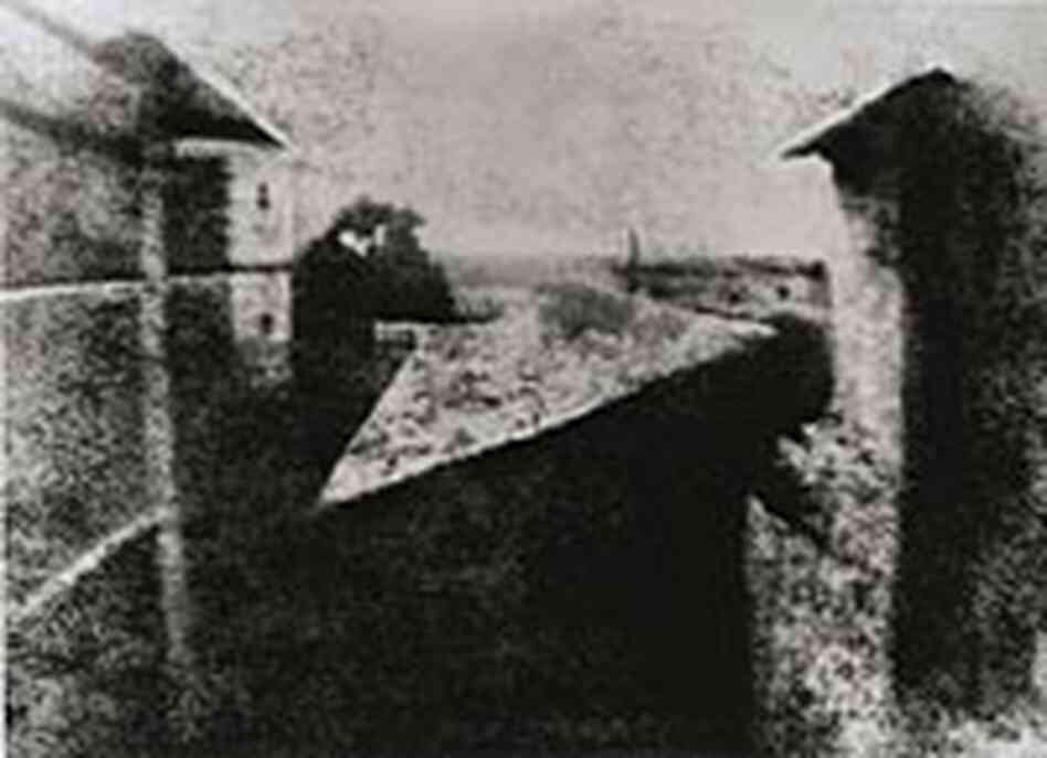 Outlined version of the "first photograph" Outlined version of the "first photograph"