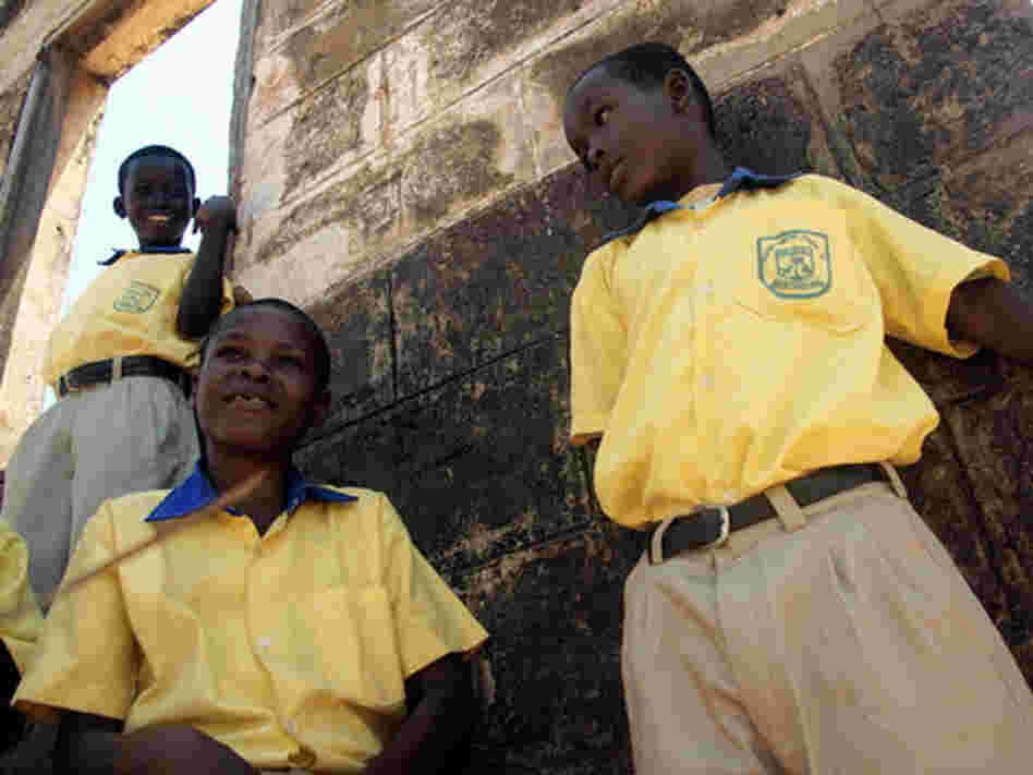 Pupils at Axim Methodist Primary School, along Ghana's new "oil coast". Pupils at Axim Methodist Primary School, along Ghana's new "oil coast".