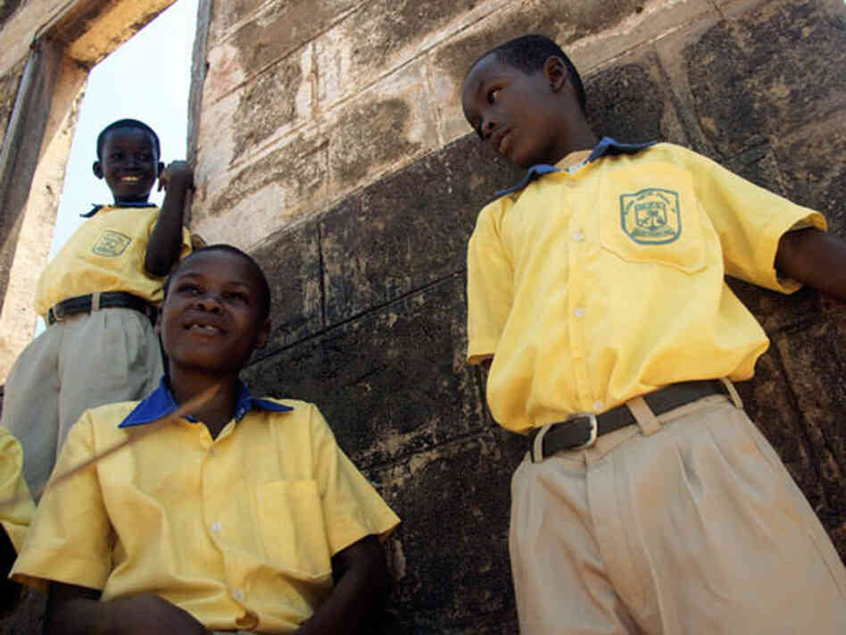 Pupils at Axim Methodist Primary School, along Ghana's new "oil coast". Pupils at Axim Methodist Primary School, along Ghana's new "oil coast".