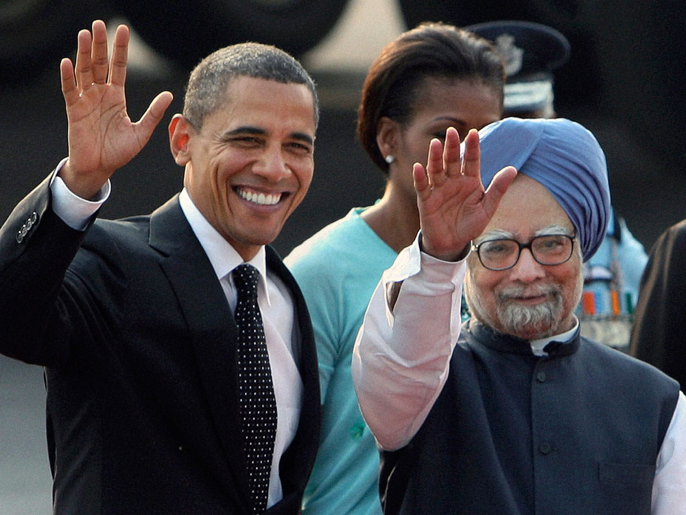 U.S. President Barack Obama, left, and Indian Prime Minister Manmohan Sing
