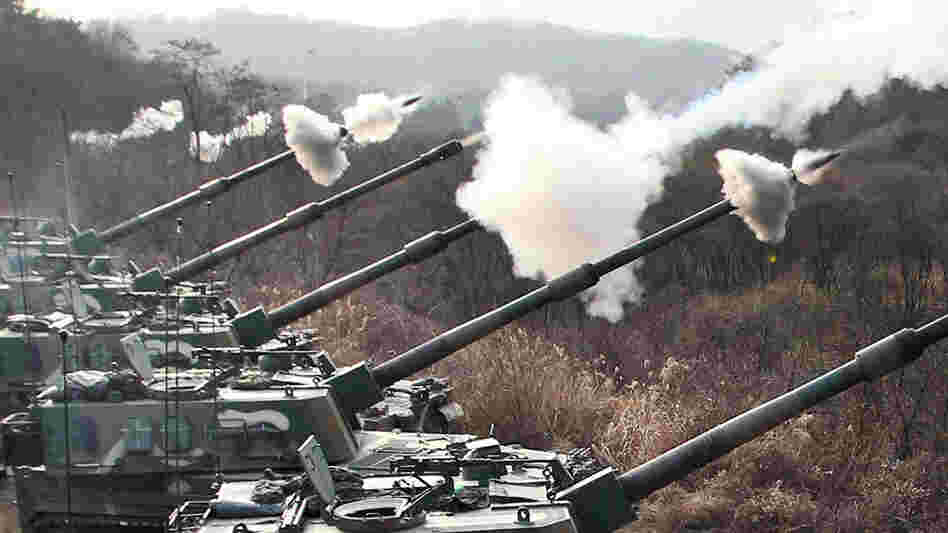 The South Korean Army conducts live artillery exercise 20 miles from the North-South Korea border, Dec. 23, 2010.