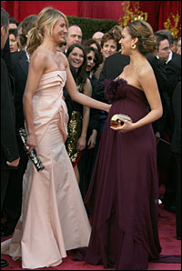 Cameron Diaz greets Jessica Alba