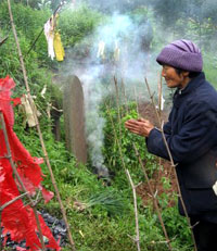 woman prays