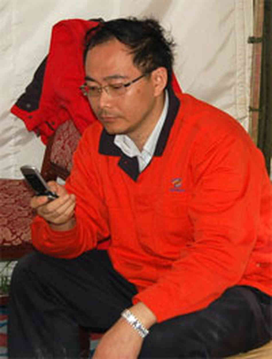 Mr. Hu at dam Mr. Hu at dam