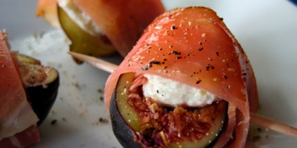 a proscuitto wrapped fig