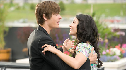 Zac Efron and Vanessa Hudgens in 'High School Musical 3: Senior Year'
