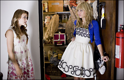 Miley Cyrus in Hannah Montana: The Movie