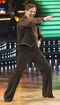 Tom DeLay does the cha-cha on Dancing With The Stars.