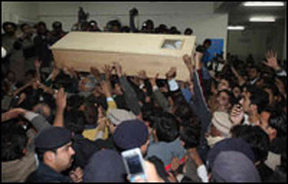 coffin.jpg coffin.jpg