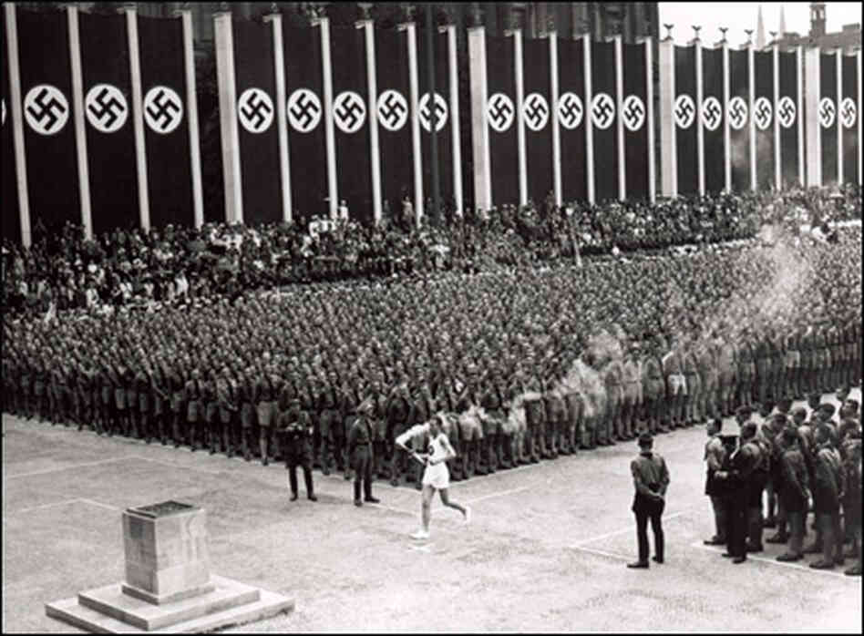 nazis.jpg nazis.jpg