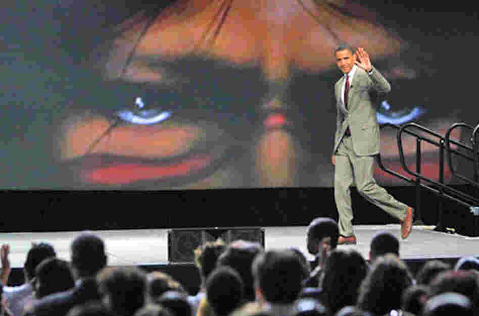 Journalists greet Sen. Barack Obama at the Unity conference. Journalists greet Sen. Barack Obama at the Unity conference.