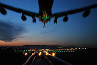 airplane_landing.jpg
