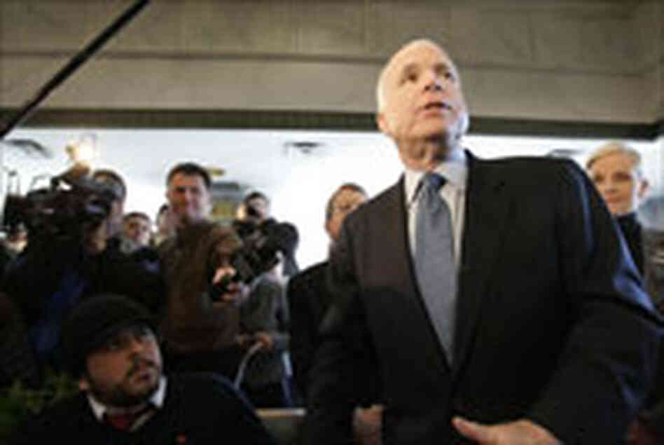 Sen. McCain today at Charlie's Restaurant in Perrysburg, Ohio. Sen. McCain today at Charlie's Restaurant in Perrysburg, Ohio.