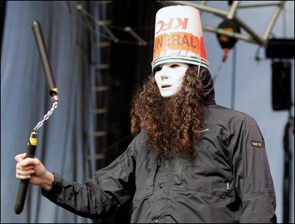 Buckethead nunchuks