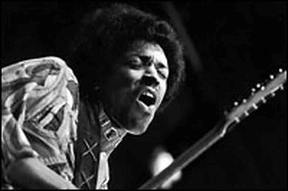 Jimi Hendrix at the Isle of Wight Festival, August 1970. Credit: Evening Standard/Getty Images. Jimi Hendrix at the Isle of Wight Festival, August 1970. Credit: Evening Standard/Getty Images.