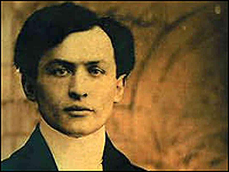 Harry Houdini from the cover of 'The Secret Life of Houdini' Harry Houdini from the cover of 'The Secret Life of Houdini'