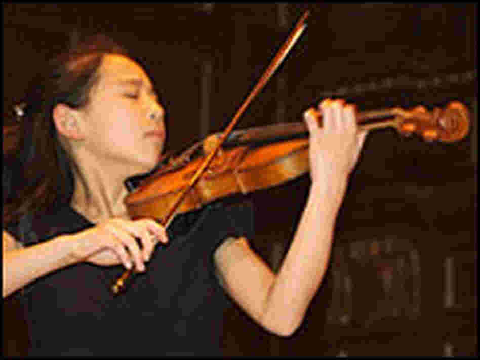 Violinist Anna Lee Violinist Anna Lee
