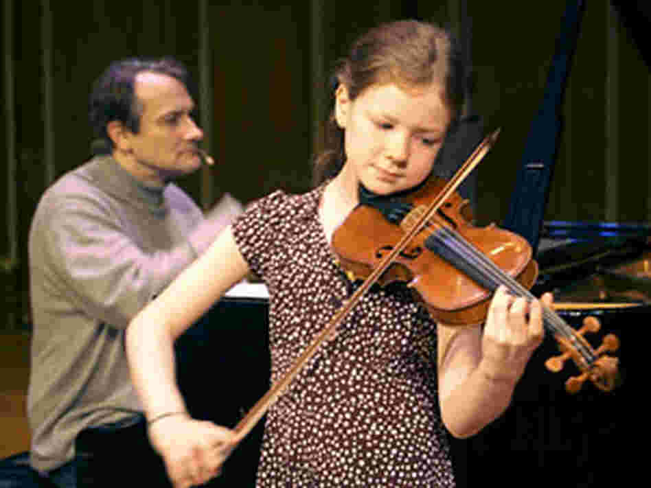 Violinist Alice Ivy-Pemberton Violinist Alice Ivy-Pemberton