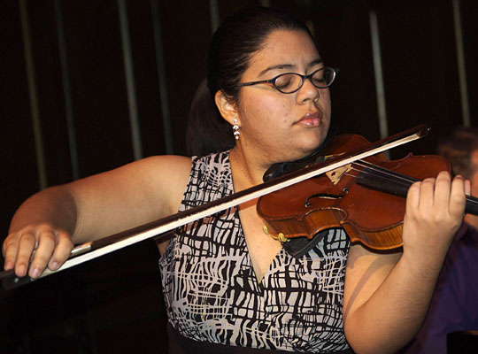 Violinist Karen Cueva