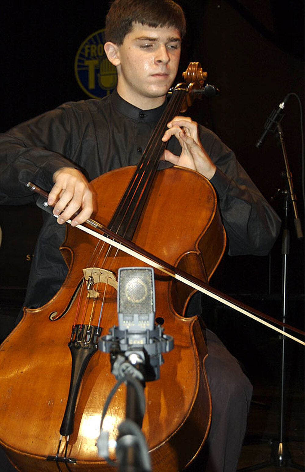 Cellist Ben Lash