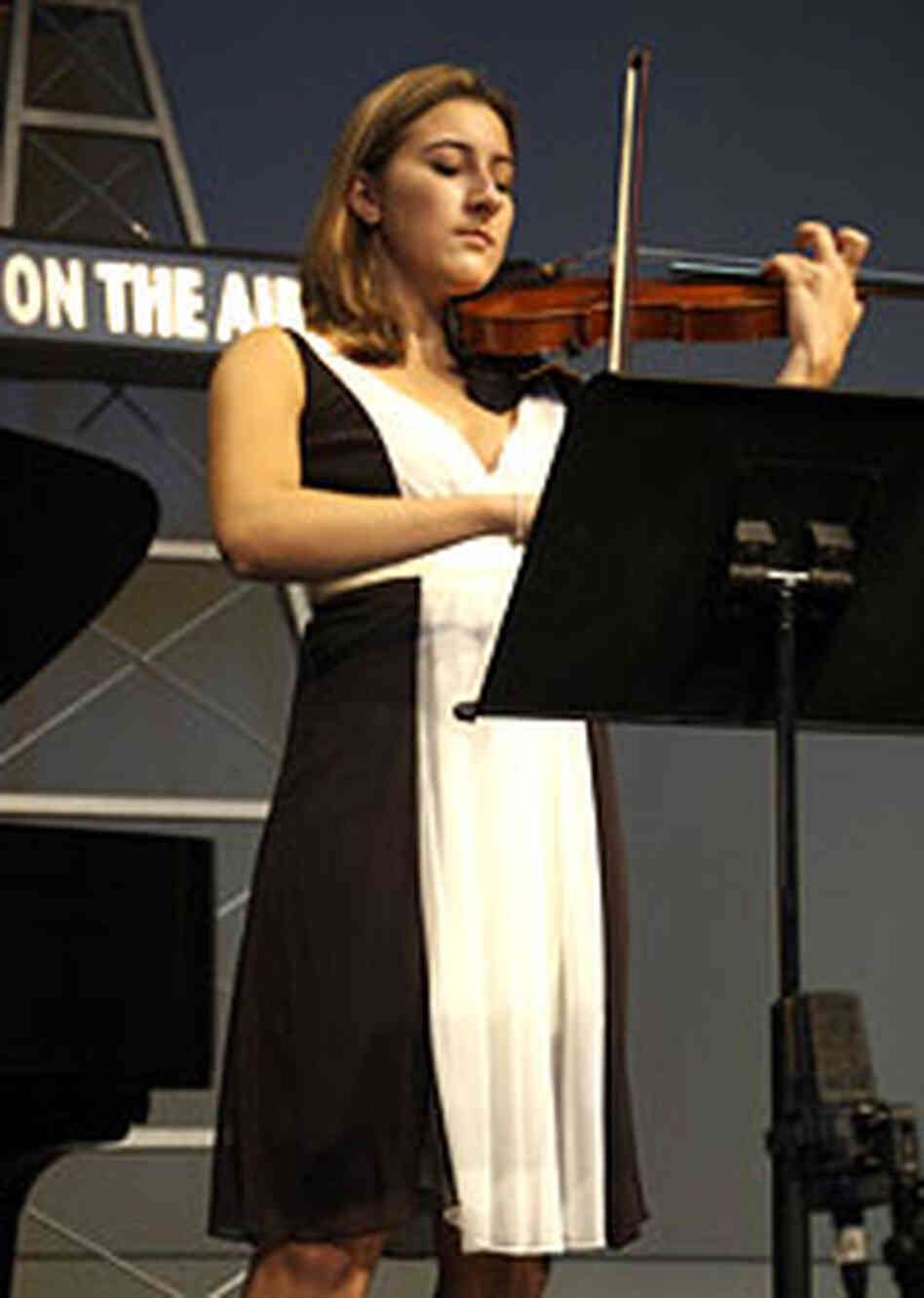 Violinist Dorothea Talento Violinist Dorothea Talento