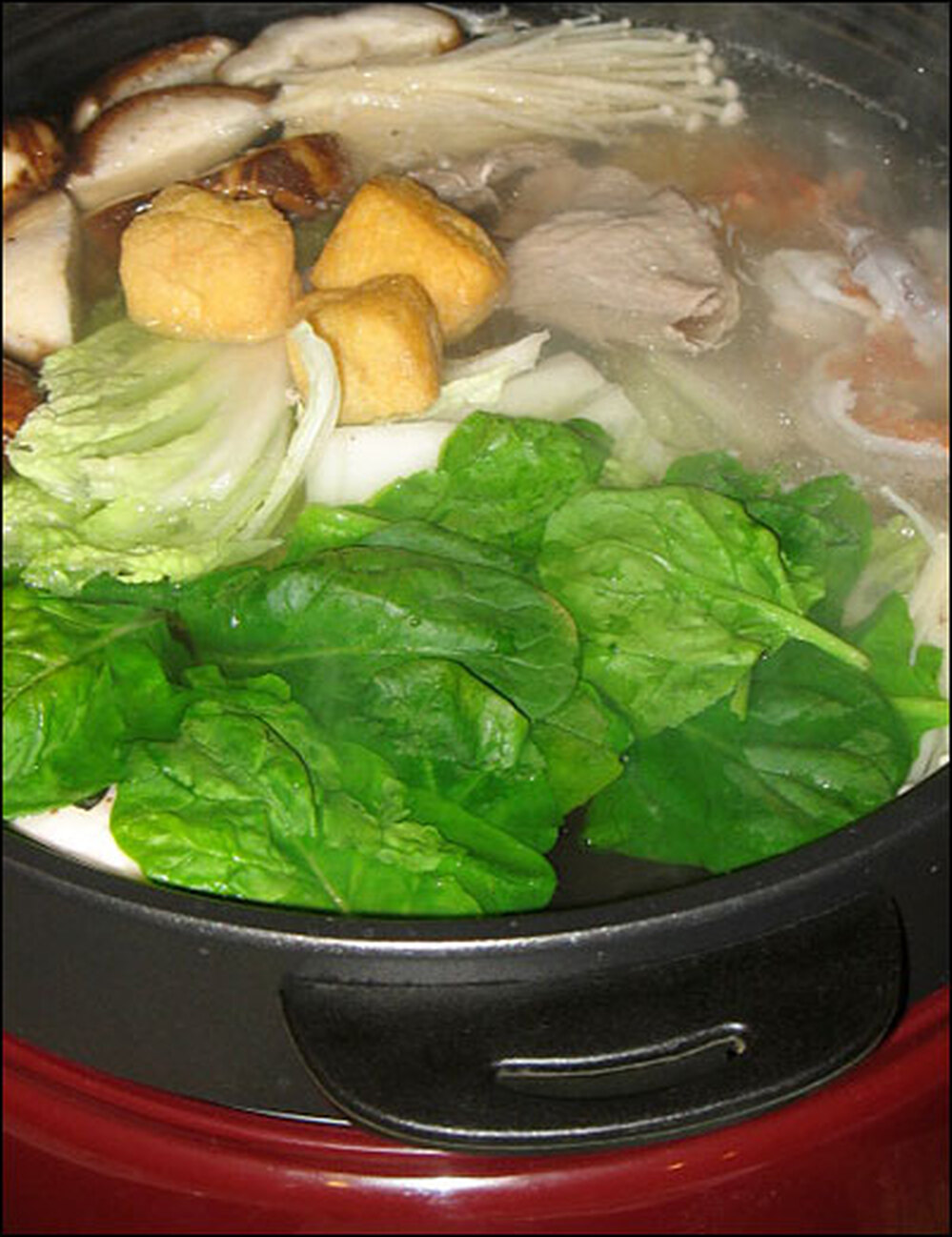 Simmering hot pot
