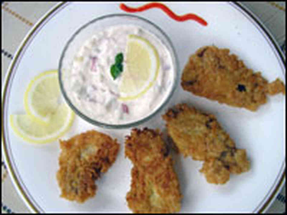 Fried oysters with tartar sauce