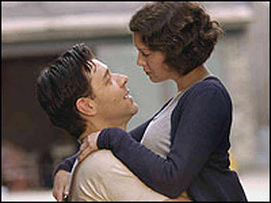 Russell Crowe, Renee Zellweger in 'Cinderella Man' Russell Crowe, Renee Zellweger in 'Cinderella Man'