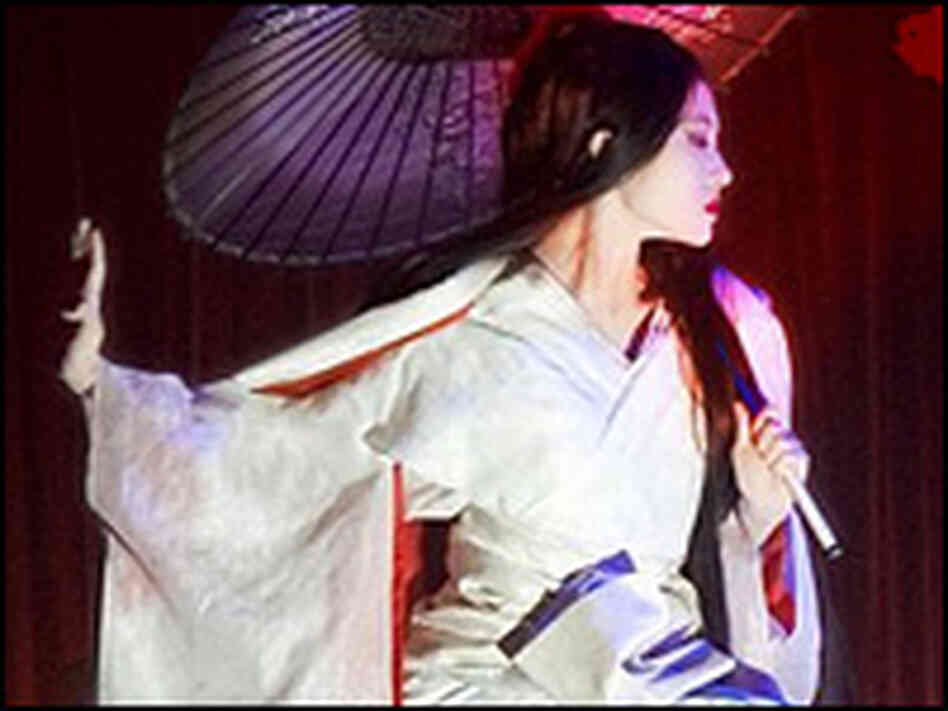 Zhang Ziyi in a scene from 'Memoirs of a Geisha' Zhang Ziyi in a scene from 'Memoirs of a Geisha'