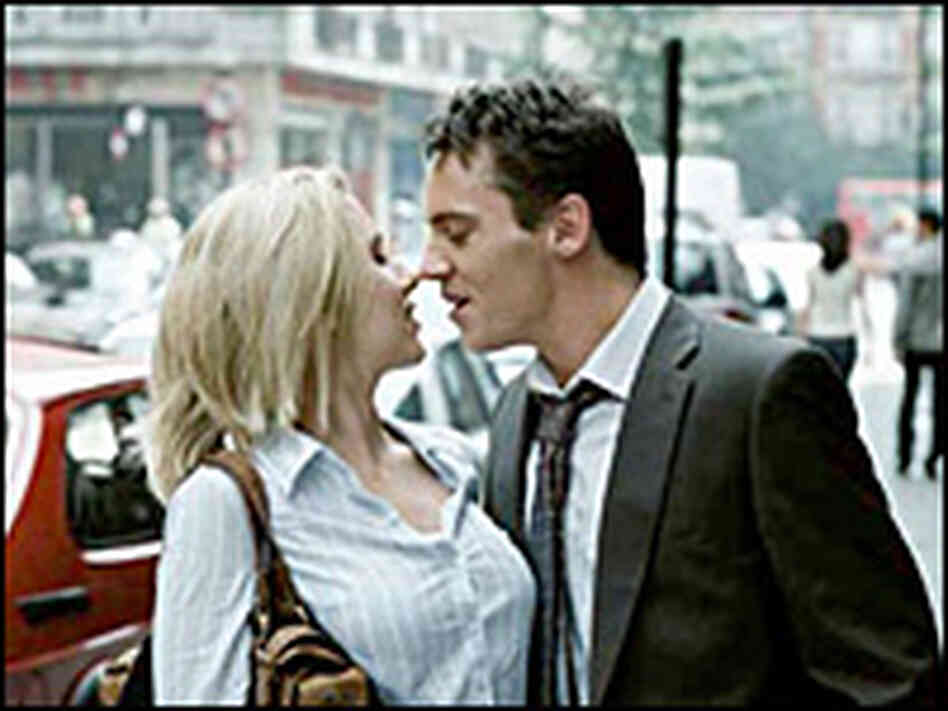 Scarlett Johansson and Jonathan Rhys-Meyers Scarlett Johansson and Jonathan Rhys-Meyers