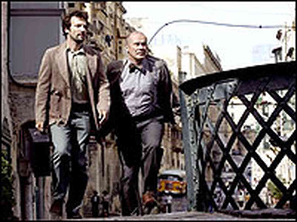 Mathieu Kassovitz and Hanns Zischler in 'Munich' Mathieu Kassovitz and Hanns Zischler in 'Munich'