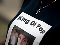 A Michael Jackson t-shirt