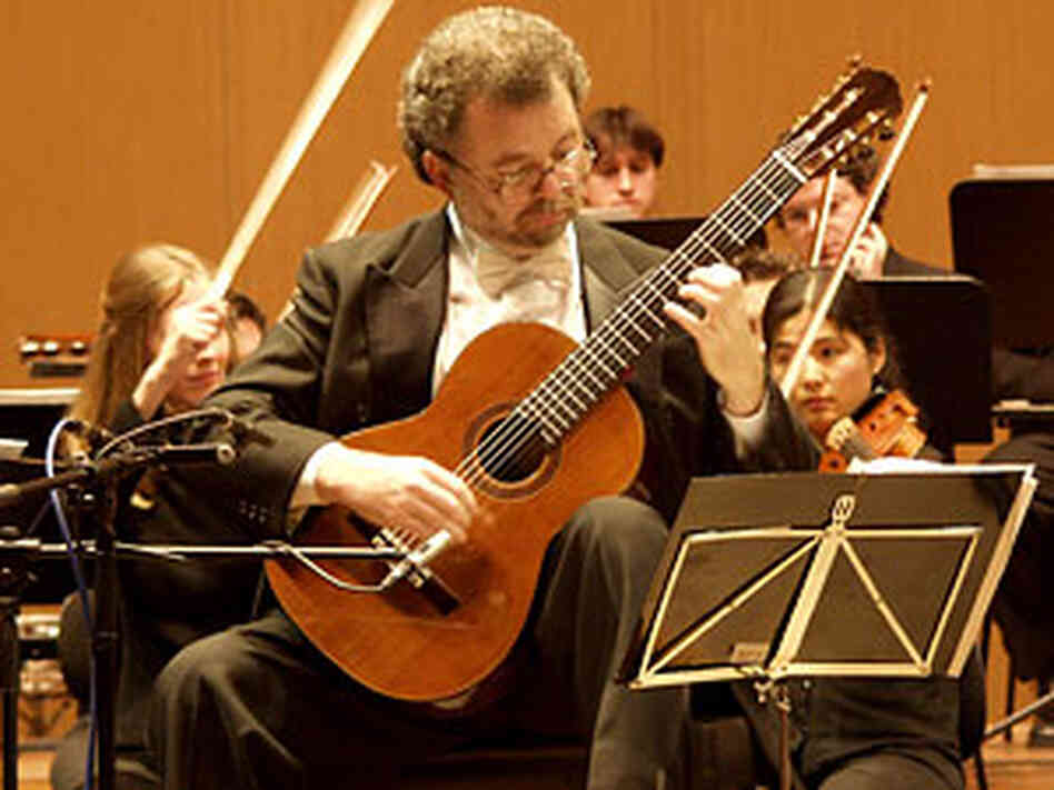 Guitarist Manuel Barrueco Guitarist Manuel Barrueco