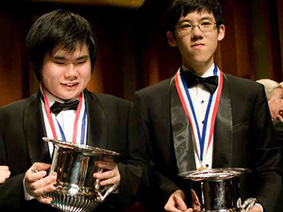 Van Cliburn stands with four of the six finalists in the 2009 Van Cliburn International Piano Compet Van Cliburn stands with four of the six finalists in the 2009 Van Cliburn International Piano Compet