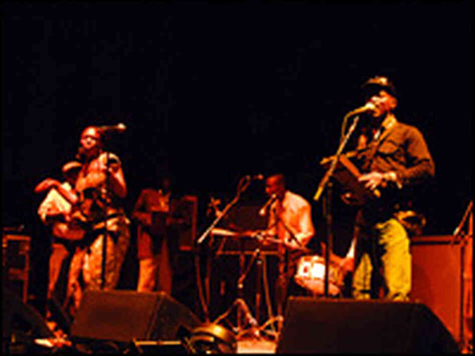 Konono No. 1 performs live at the United Palace in New York City. Konono No. 1 performs live at the United Palace in New York City.